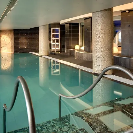 호텔 Grand & Thalasso 5*