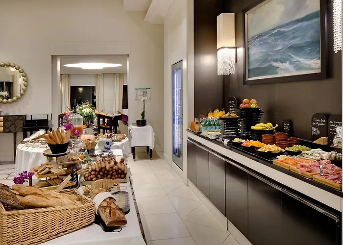 ホテル Grand & Thalasso サン＝ジャン＝ド＝リュズ