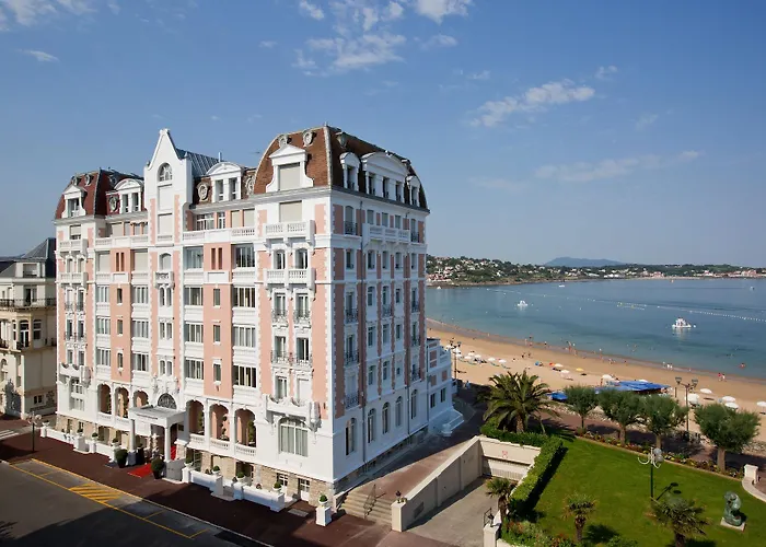 ホテル Grand & Thalasso サン＝ジャン＝ド＝リュズ