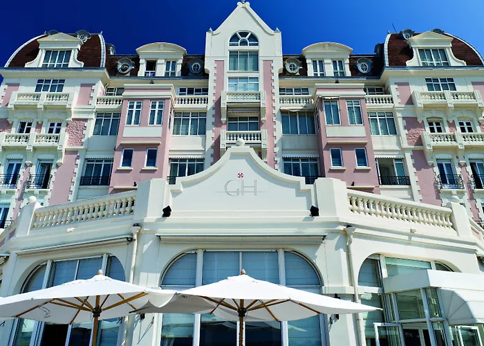 Grand & Thalasso ホテル サン＝ジャン＝ド＝リュズ